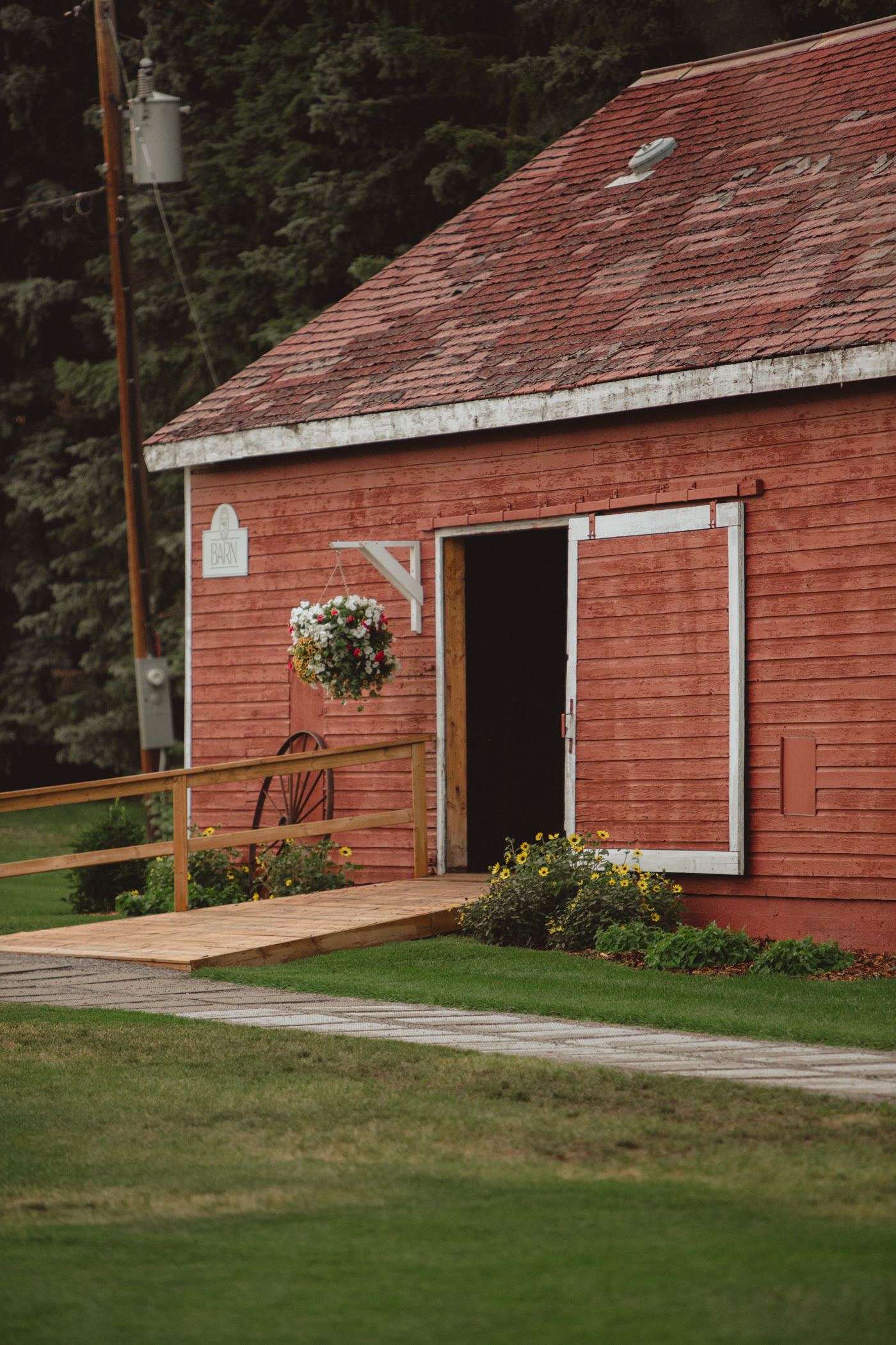 Indian wedding photography Edmonton — rustic barn venue